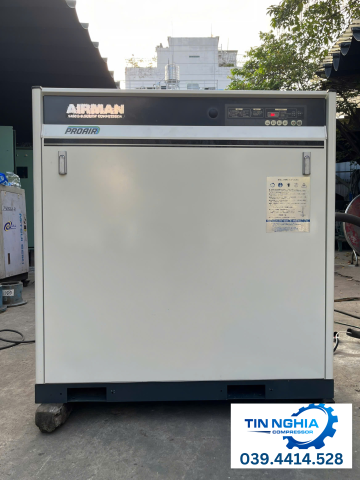 máy nén khí trục vít Airman 15HP - tổng thể